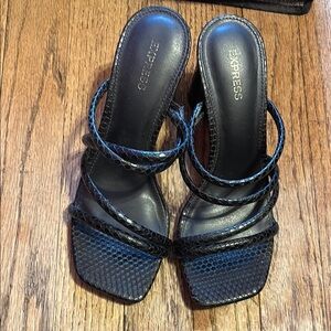 Express heels